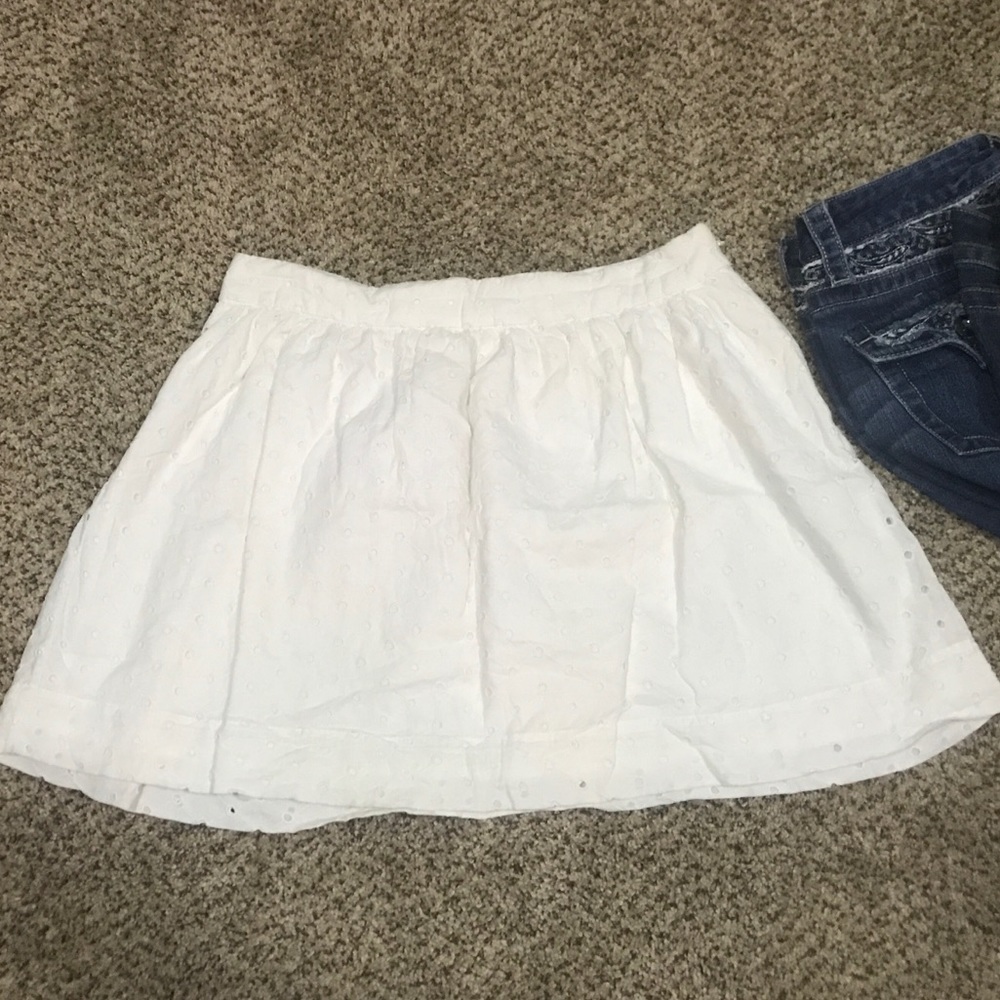 White gap skirt size 2